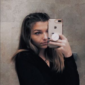 Meet your Posher, Julia